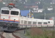 Javno preduzeće grca u dugovima, ali direktor ima osnovnu plaću 6.500 KM