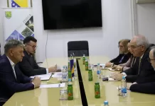 Ambasador Holtzapple i gradonačelnik Kasumović razgovarali o odnosima Gradske uprave i medija